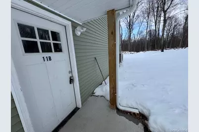 11 Alexandra Matthews Road #B, Wallkill, NY 12589 - Photo 4