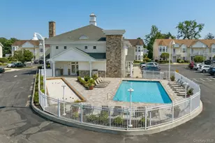 604 Narragansett Villas Dr, Lindenhurst, NY 11757 - Photo 22