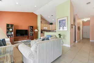 604 Narragansett Villas Dr, Lindenhurst, NY 11757 - Photo 6