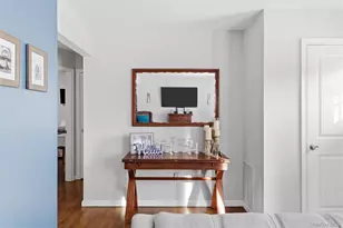 30 Linwood Pl, Massapequa Park, NY 11762 - Photo 12