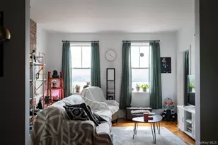 121 Montgomery St, Newburgh, NY 12550 - Photo 6