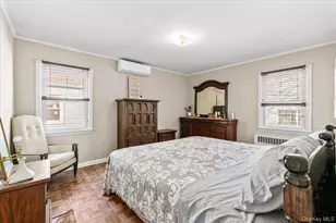 33 McKee St, Floral Park, NY 11001 - Photo 14