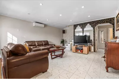 33 McKee Street, Floral Park, NY 11001 - Photo 4