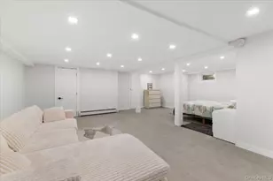 33 McKee St, Floral Park, NY 11001 - Photo 24