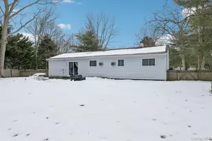 7 Joni Dr, Mount Sinai, NY 11766 - Photo 26