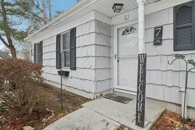 7 Joni Drive, Mount Sinai, NY 11766 - Photo 4