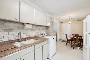 7 Joni Dr, Mount Sinai, NY 11766 - Photo 12