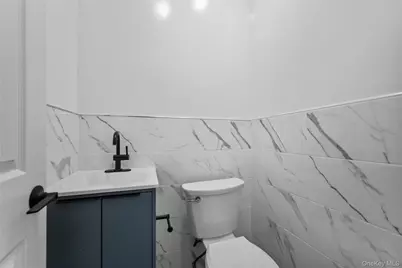 324 Mount Pleasant Avenue, Mamaroneck, NY 10543 - Photo 8