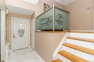 253 E Meadow Ave, East Meadow, NY 11554 - Photo 8