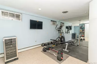 253 E Meadow Avenue, East Meadow, NY 11554 - Photo 22