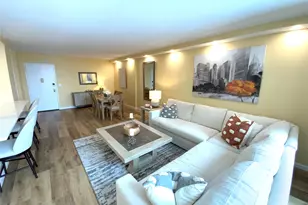 271-10 Grand Central Pkwy, Floral Park, NY 11005 - Photo 4