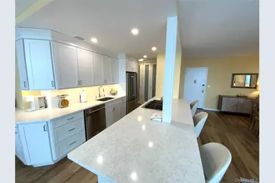 27110 Grand Central Parkway #25A, Floral Park, NY 11005 - Photo 12