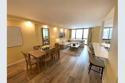 27110 Grand Central Parkway #25A, Floral Park, NY 11005 - Photo 2