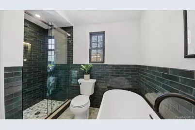 18 Lakeside Drive, New Rochelle, NY 10801 - Photo 26