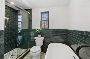 18 Lakeside Dr, New Rochelle, NY 10801 - Photo 26