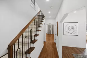 18 Lakeside Dr, New Rochelle, NY 10801 - Photo 2