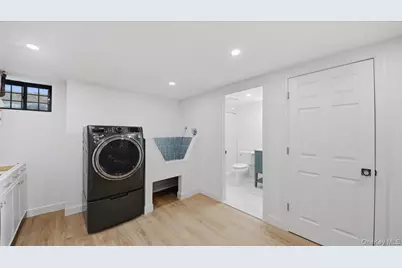 18 Lakeside Drive, New Rochelle, NY 10801 - Photo 34