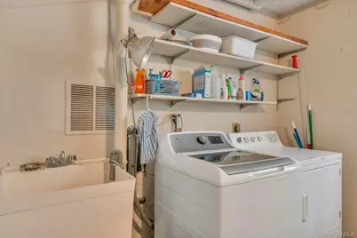 35 Lenox Avenue, Pleasantville, NY 10570 - Photo 38