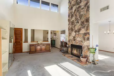 422 Panorama, Mohegan Lake, NY 10547 - Photo 4