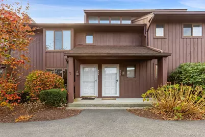 422 Panorama, Mohegan Lake, NY 10547 - Photo 2