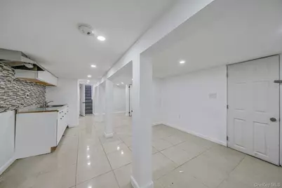 127-18 89th Avenue, Richmond Hill, NY 11418 - Photo 34