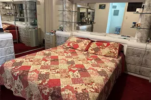 87-15 204th St, Hollis, NY 11423 - Photo 8