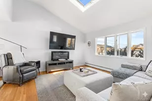 809 Canal St, Lindenhurst, NY 11757 - Photo 4