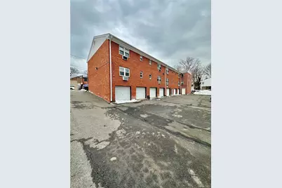 174 N Middletown Road #A3, Pearl River, NY 10965 - Photo 2