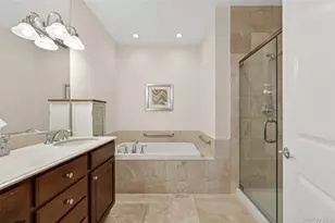 556 Pacing Way, Westbury, NY 11590 - Photo 14