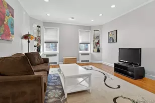 26 Hamilton Pl, Garden City, NY 11530 - Photo 6