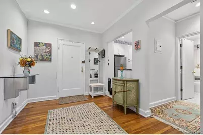 26 Hamilton Place #A2, Garden City, NY 11530 - Photo 2