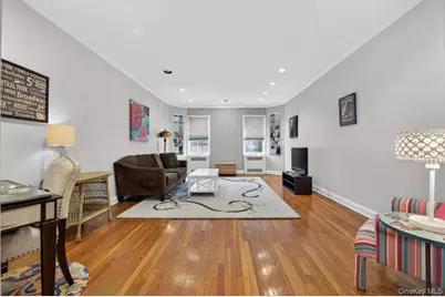 26 Hamilton Place #A2, Garden City, NY 11530 - Photo 4