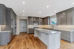 457 Pond Path, East Setauket, NY 11733 - Photo 8