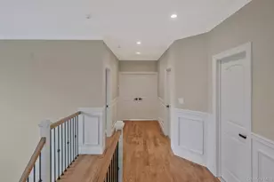 457 Pond Path, East Setauket, NY 11733 - Photo 16