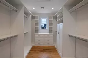 457 Pond Path, East Setauket, NY 11733 - Photo 20