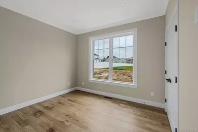 457 Pond Path, East Setauket, NY 11733 - Photo 30