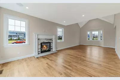 457 Pond Path, East Setauket, NY 11733 - Photo 14