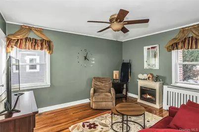 232 Ribbon Street, Franklin Square, NY 11010 - Photo 8