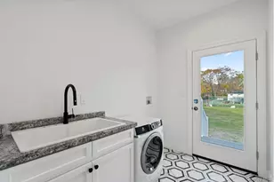 457 Pond Path, East Setauket, NY 11733 - Photo 12