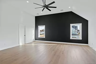 457 Pond Path, East Setauket, NY 11733 - Photo 20