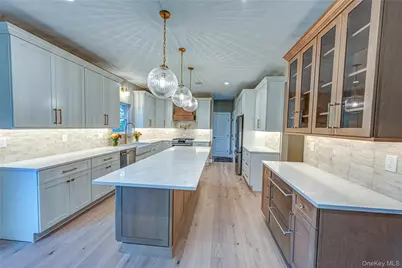 457 Pond Path, East Setauket, NY 11733 - Photo 6