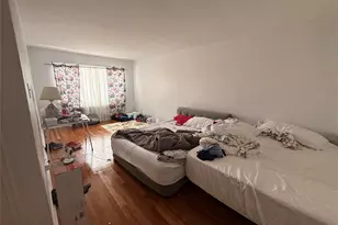 61-12 70th St, Middle Village, NY 11379 - Photo 4