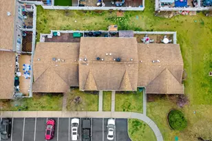 4 Raintree court, Deer Park, NY 11729 - Photo 24