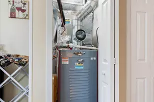 4 Raintree court, Deer Park, NY 11729 - Photo 12