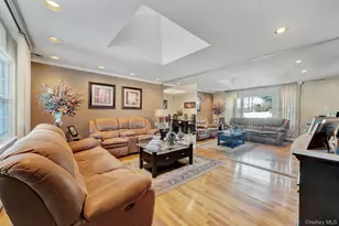 1 Stauber Dr, Plainview, NY 11803 - Photo 4