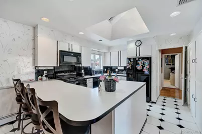 1 Stauber Drive, Plainview, NY 11803 - Photo 10