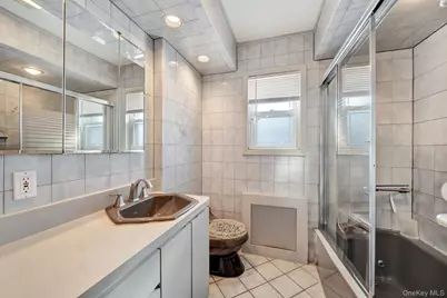 1 Stauber Drive, Plainview, NY 11803 - Photo 20