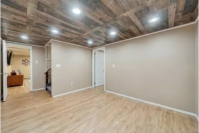 1 Stauber Drive, Plainview, NY 11803 - Photo 22