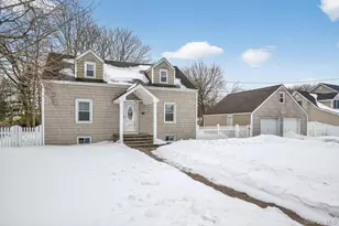 12 Altamore St, Melville, NY 11747 - Photo 2