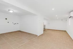 940 E 212th St, Bronx, NY 10469 - Photo 14